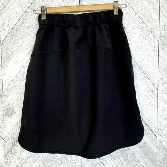 Lululemon On The Fly Skirt *Woven Black Womens Size 4 Wrinkle Free Quick Dry - Picture 3 of 4